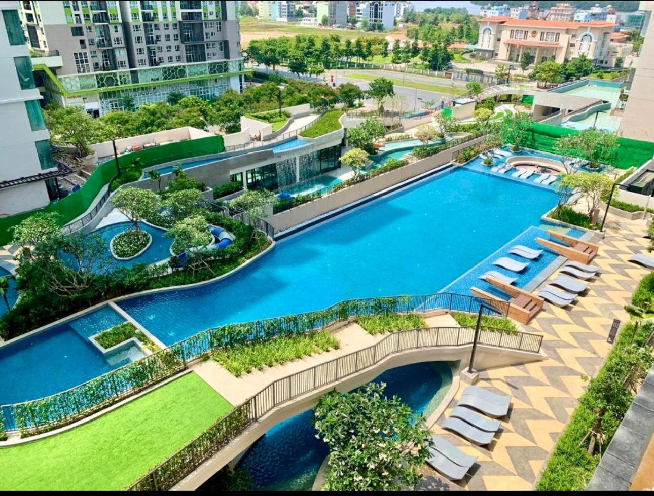 Feliz Luxurry Duplex Apartment Saigon Хошимін Екстер'єр фото