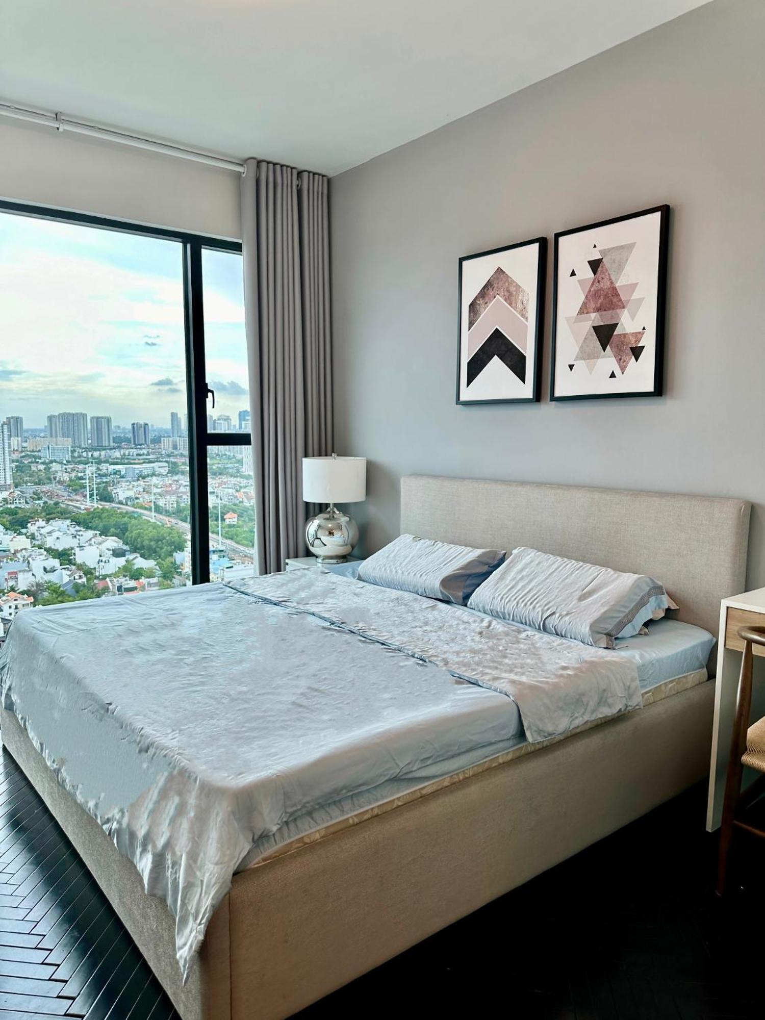 Feliz Luxurry Duplex Apartment Saigon Хошимін Екстер'єр фото