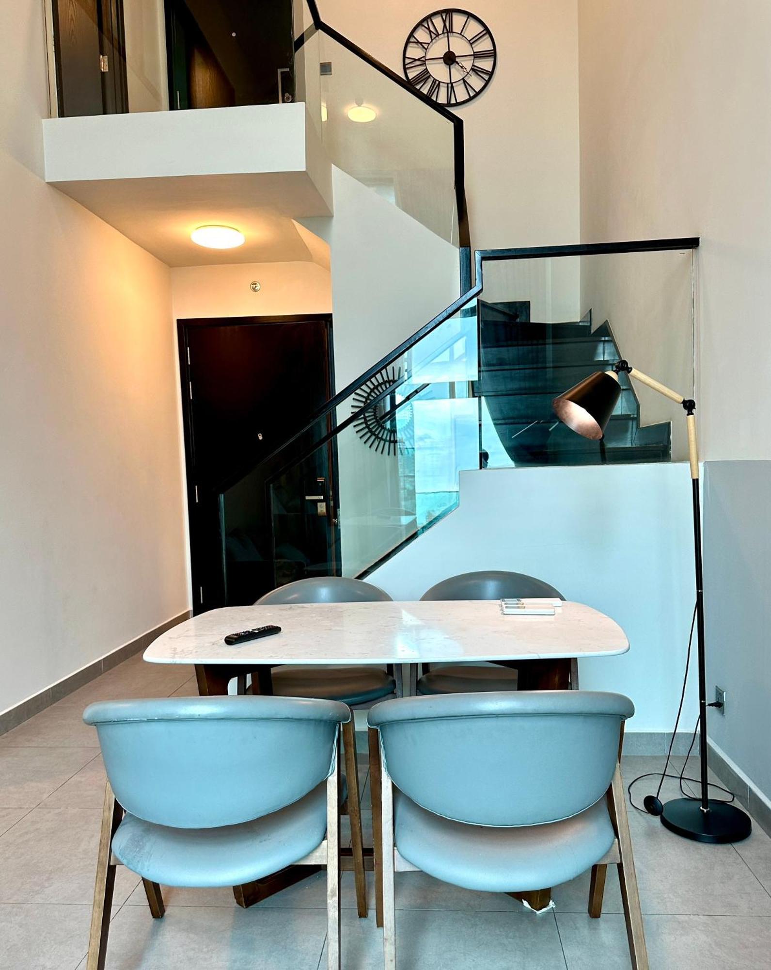 Feliz Luxurry Duplex Apartment Saigon Хошимін Екстер'єр фото