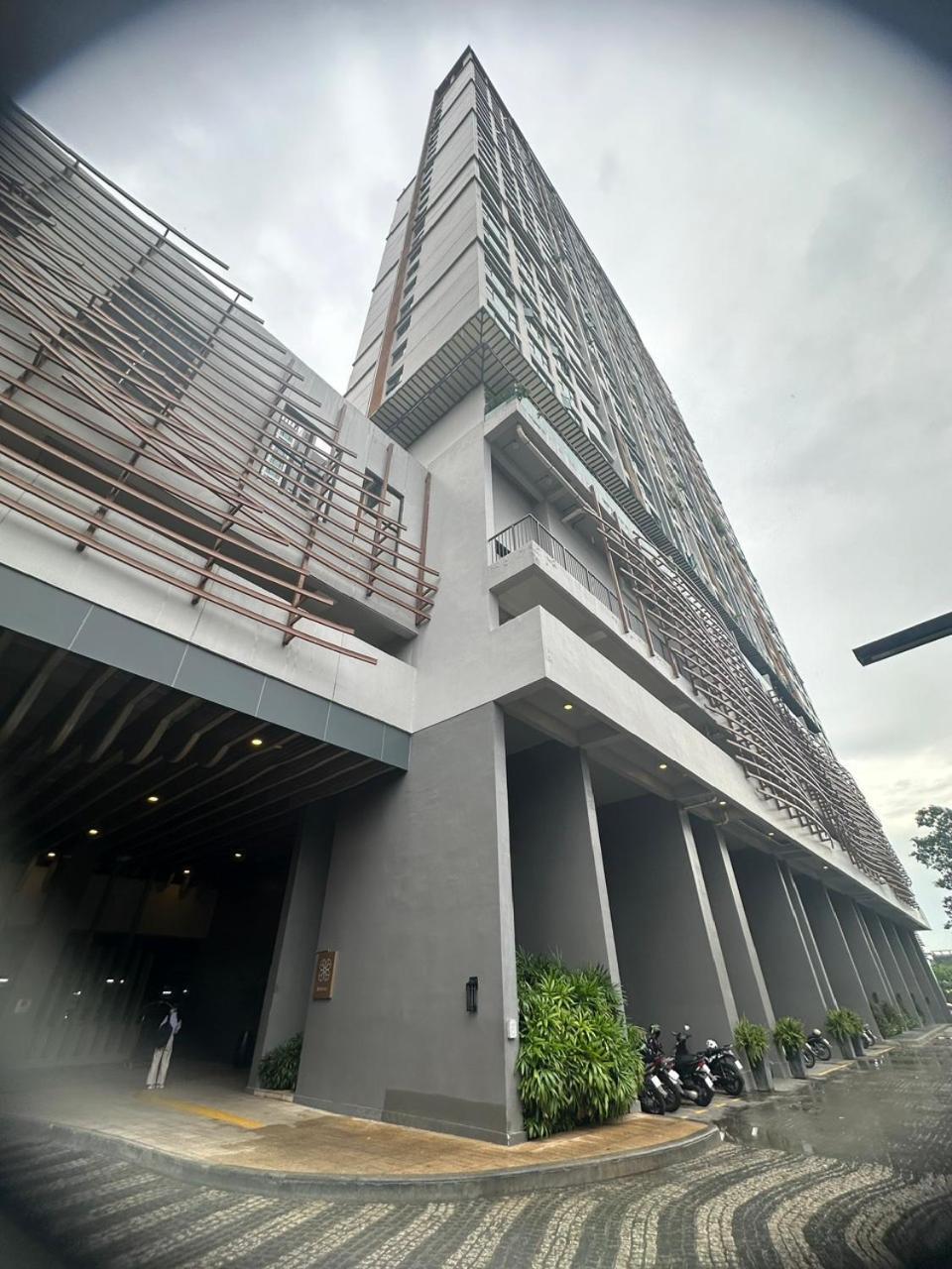 Feliz Luxurry Duplex Apartment Saigon Хошимін Екстер'єр фото
