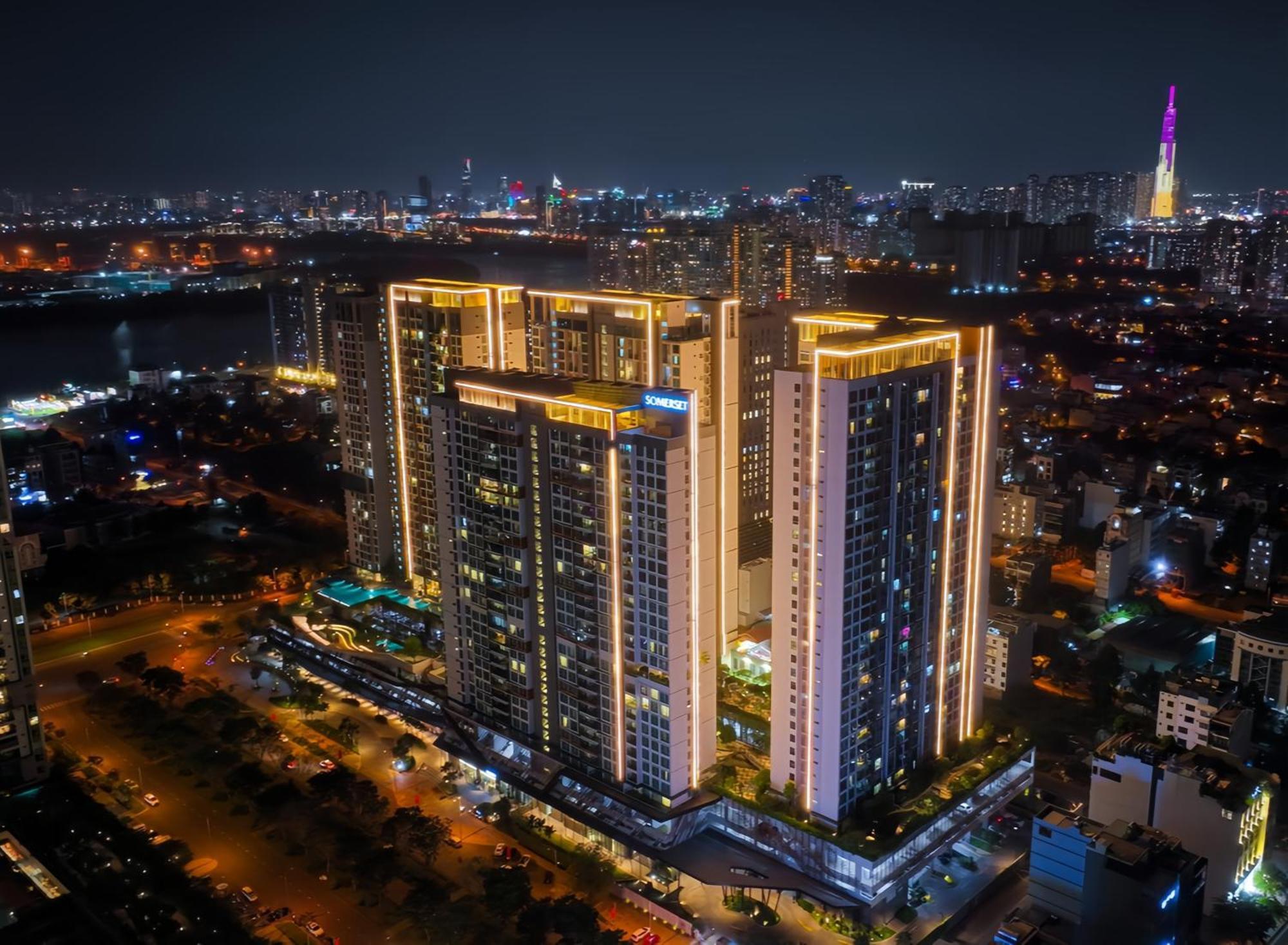 Feliz Luxurry Duplex Apartment Saigon Хошимін Екстер'єр фото