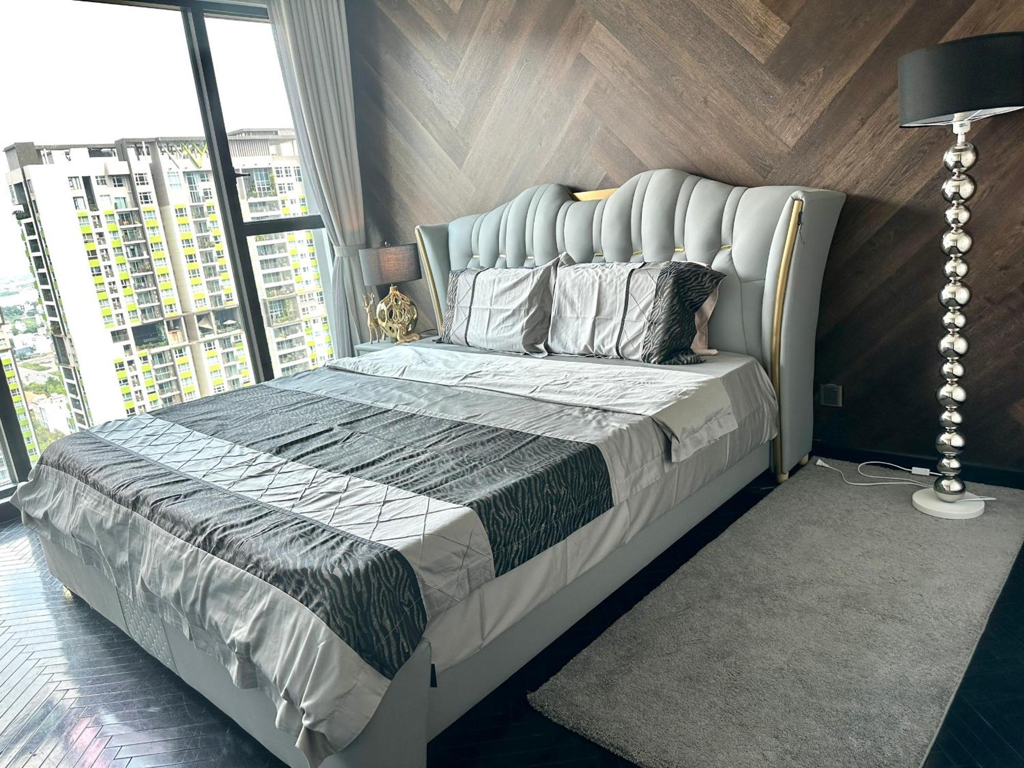 Feliz Luxurry Duplex Apartment Saigon Хошимін Екстер'єр фото