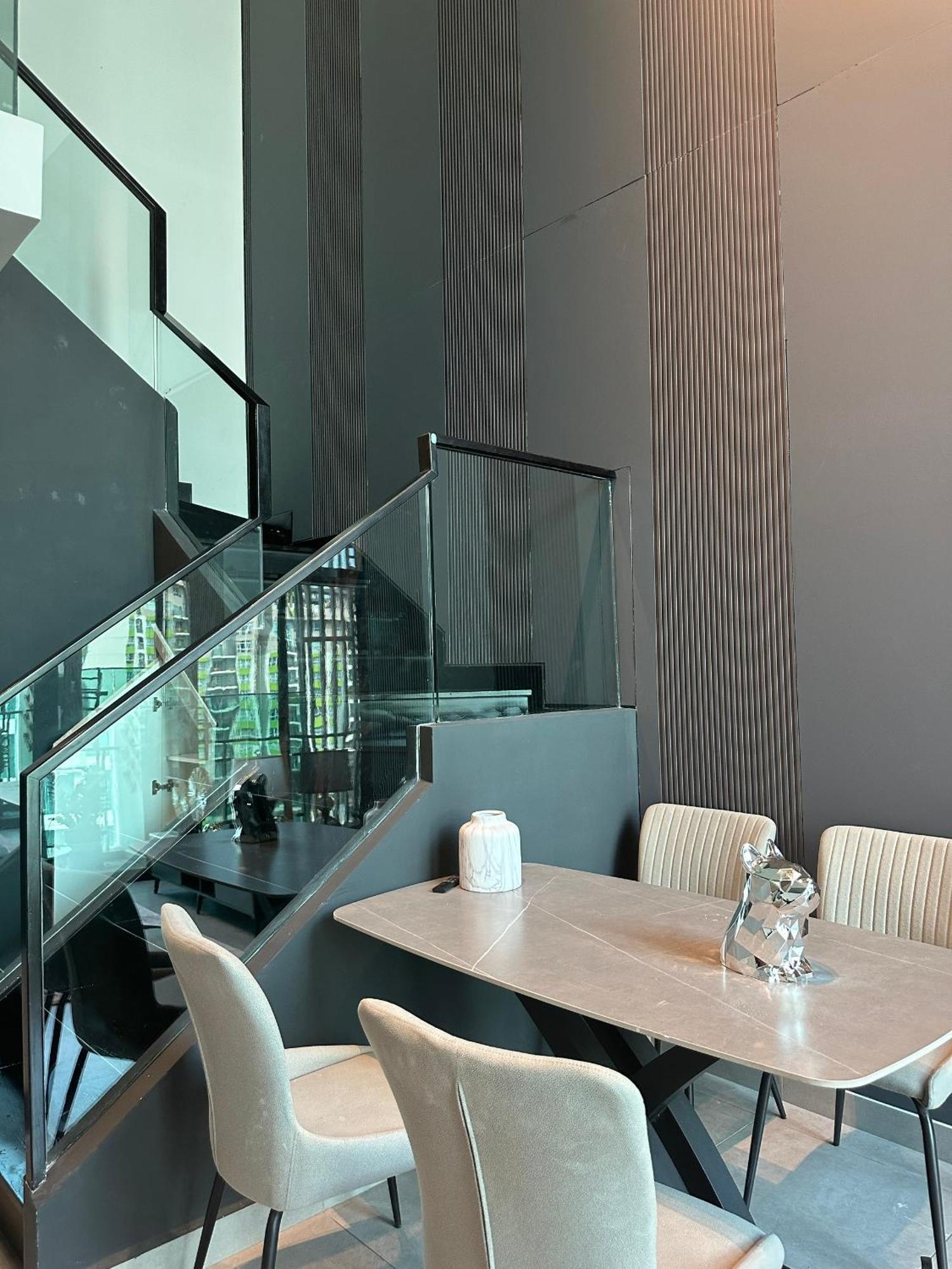 Feliz Luxurry Duplex Apartment Saigon Хошимін Екстер'єр фото
