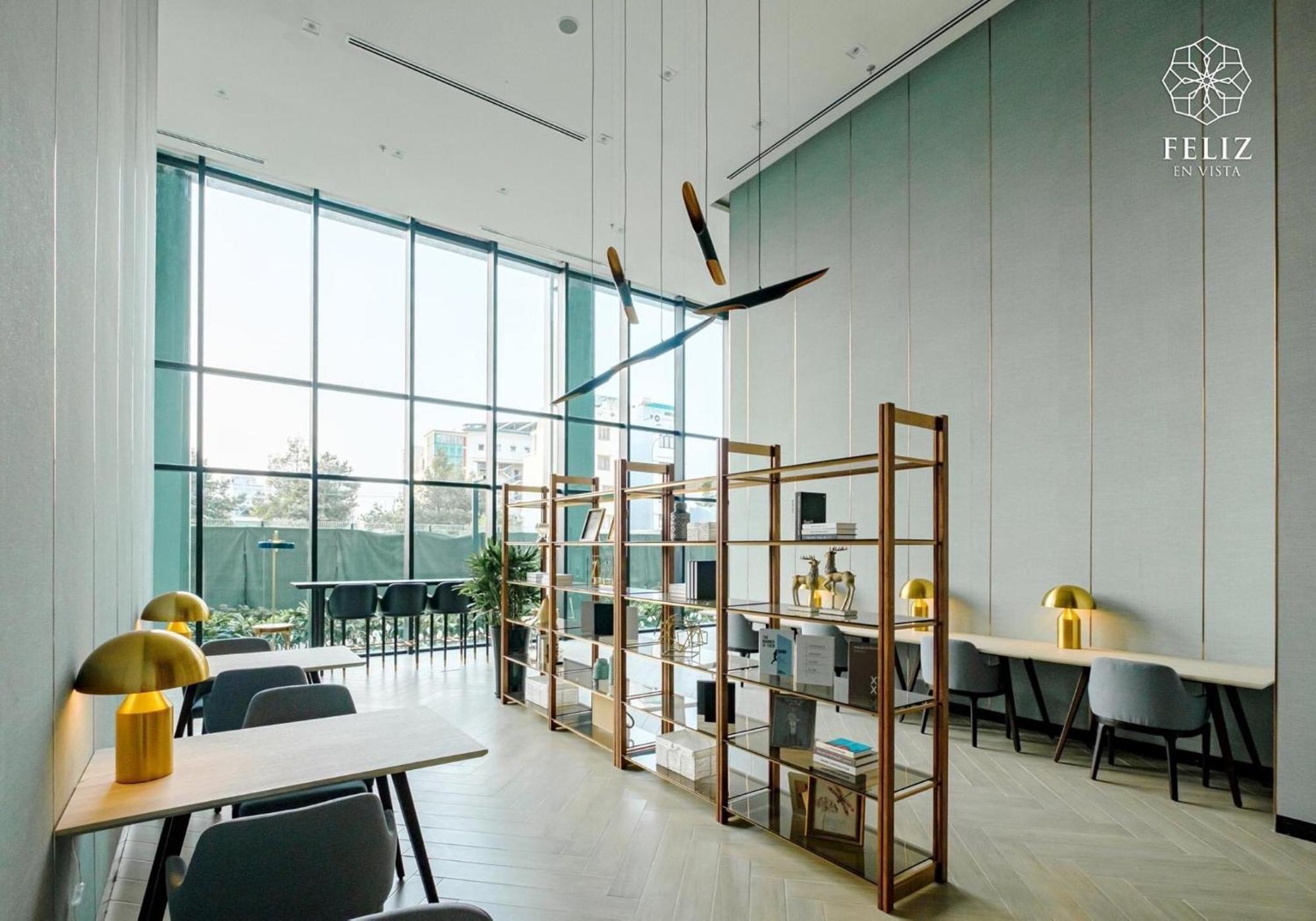 Feliz Luxurry Duplex Apartment Saigon Хошимін Екстер'єр фото