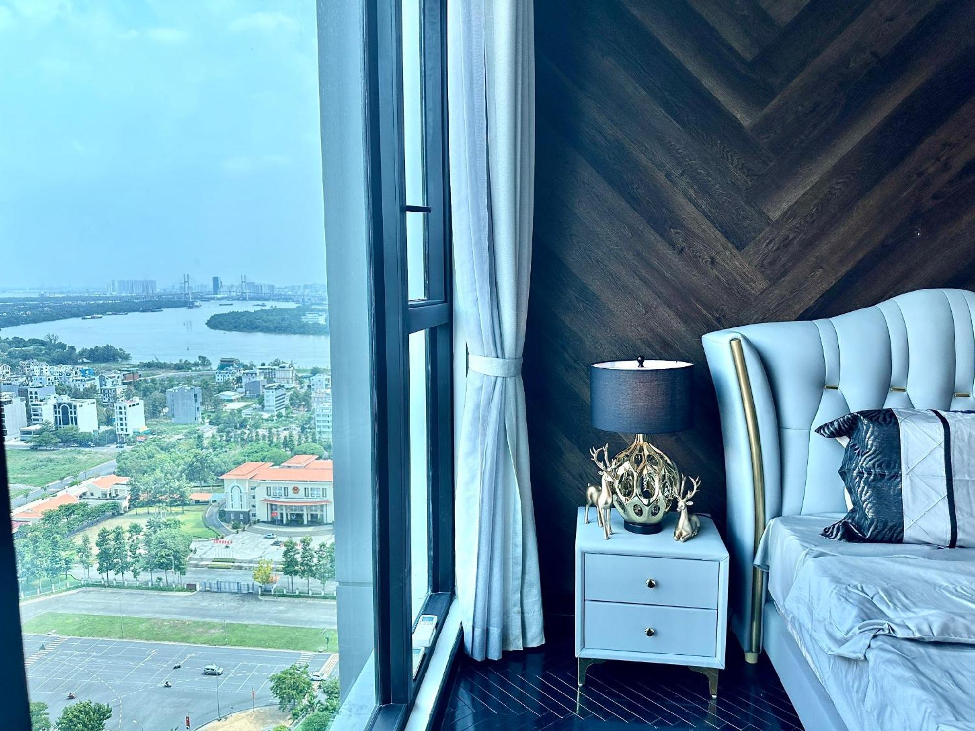 Feliz Luxurry Duplex Apartment Saigon Хошимін Екстер'єр фото