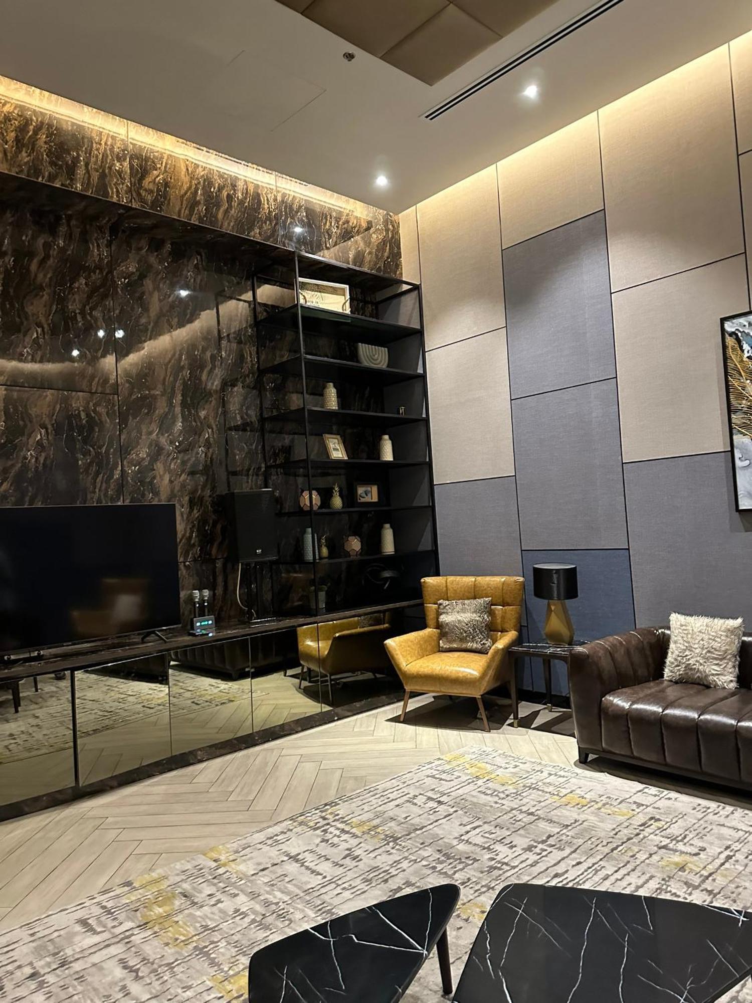 Feliz Luxurry Duplex Apartment Saigon Хошимін Екстер'єр фото