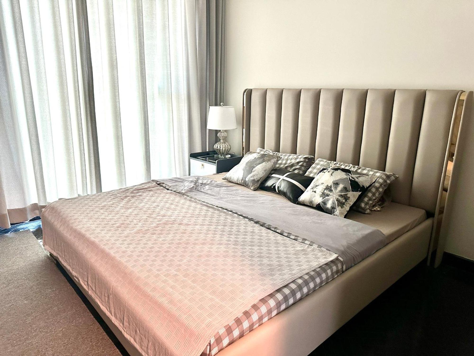 Feliz Luxurry Duplex Apartment Saigon Хошимін Екстер'єр фото