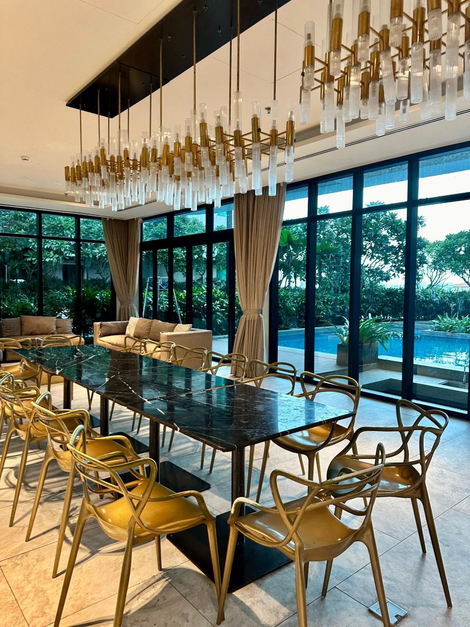 Feliz Luxurry Duplex Apartment Saigon Хошимін Екстер'єр фото