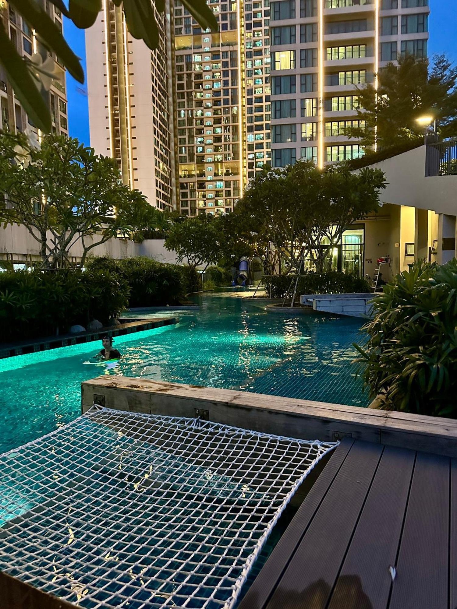 Feliz Luxurry Duplex Apartment Saigon Хошимін Екстер'єр фото