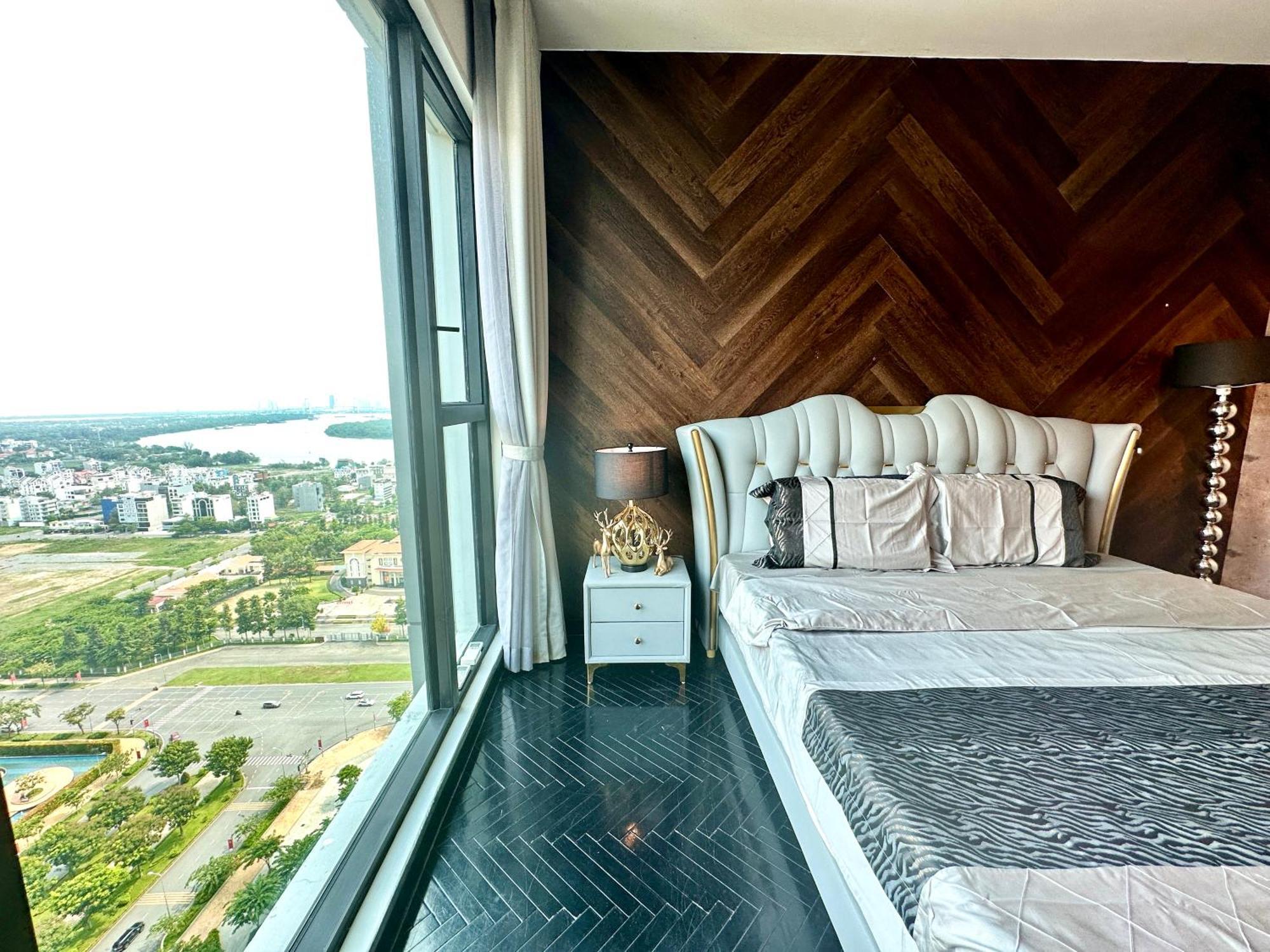 Feliz Luxurry Duplex Apartment Saigon Хошимін Екстер'єр фото
