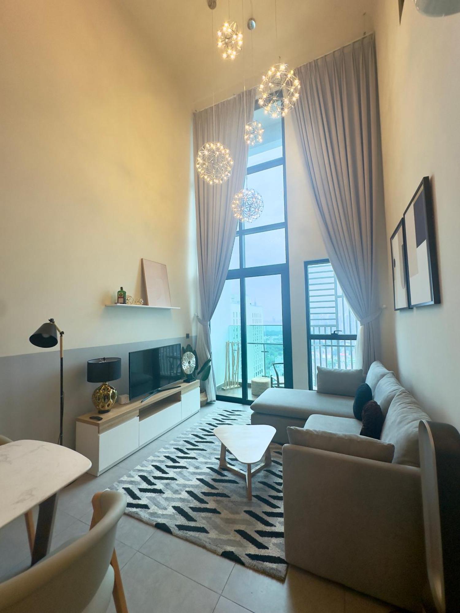 Feliz Luxurry Duplex Apartment Saigon Хошимін Екстер'єр фото